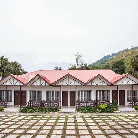 Super Oyo 89300 Zen Garden Resort Ranau Esterno foto